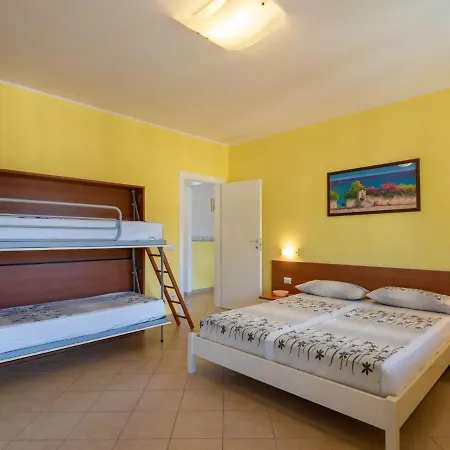 Giallo - Ptb152 By Interhome Pietrabruna