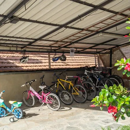 Giallo - Ptb152 By Interhome